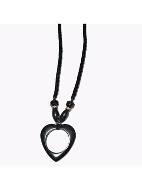 Classic Black Acrylic Heart Pendent Necklace Simple Minimalistic Fashion Jewelry